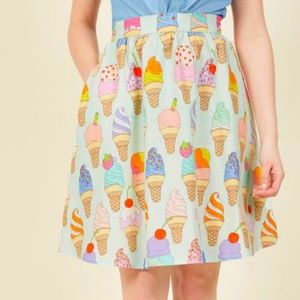 Retrolitious Ice Cream Cone Skirt Sz L